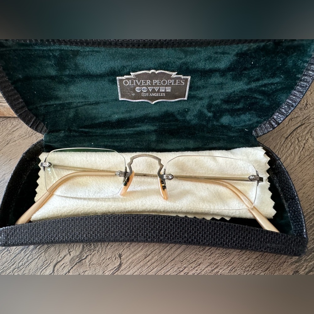 Oliver Peoples Rimless Glasses with Gold Bridge and Beige Temples